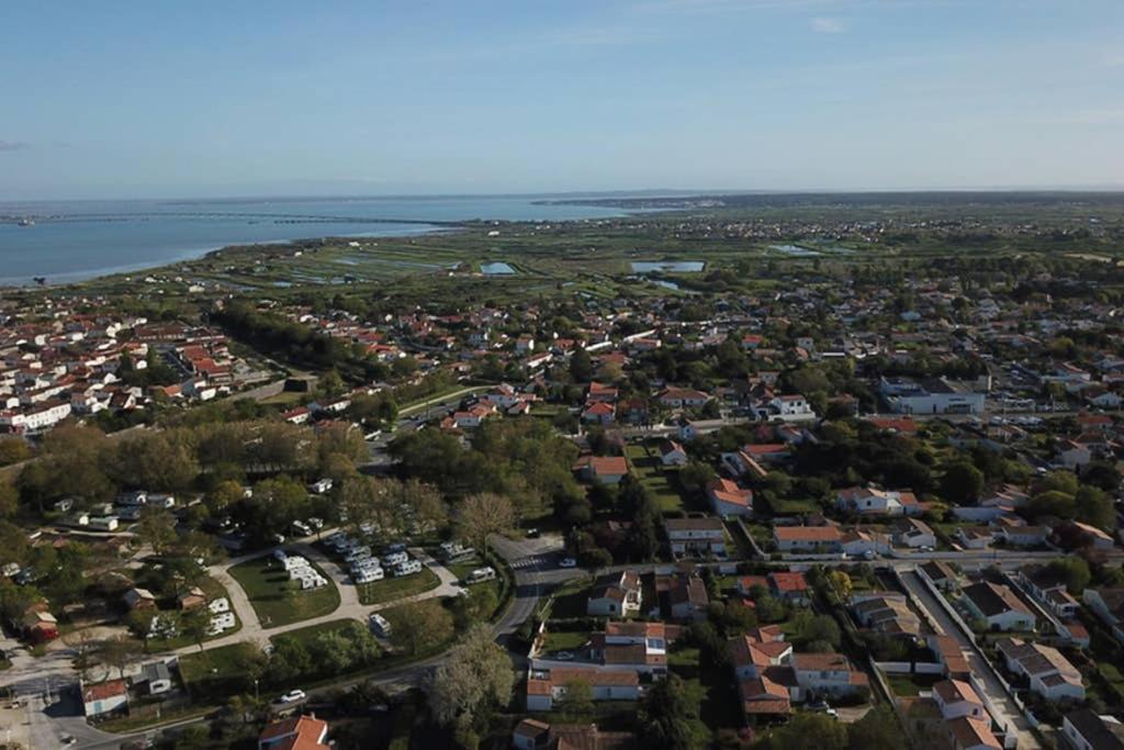 Les Amareyeurs - Ile D'Oleron - Maison Classee 3 Etoiles Avec Piscine - Clim - Velos เลอ แชโตว์-โดเลรง ภายนอก รูปภาพ